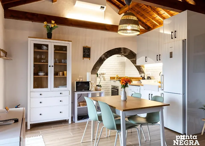 Charming By Ponta Negra Azores 펜션 *